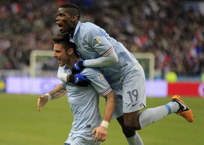 Giroud celebra un gol con Francia