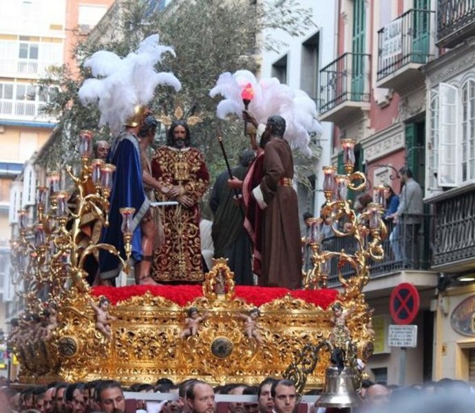 Procesión trono Nuestro Padre Jesús del Rescate Semana Santa Turismo