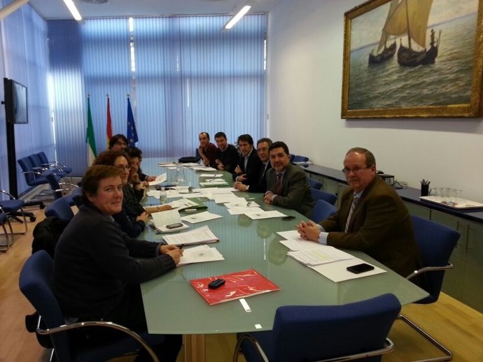 Reunión de la Junta y agentes económicos y sociales