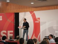 César Luena aboga por defender la igualdad "con lucidez, mesura y patriotismo, desmontando la trampa de la derecha"