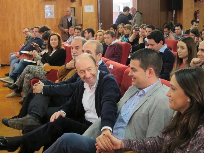 Rubalcaba inaugura el I Foro Joven Municipal en Lardero