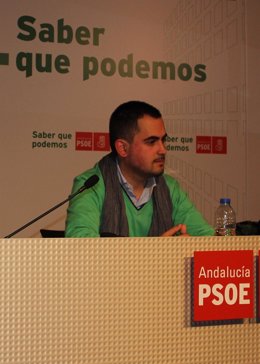 Ruiz en rueda de prensa