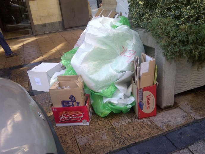 El PSOE "lamenta" la suciedad que presenta el Casco Antiguo