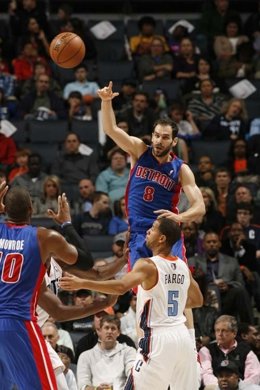 José Manuel Calderón, Detroit Pistons