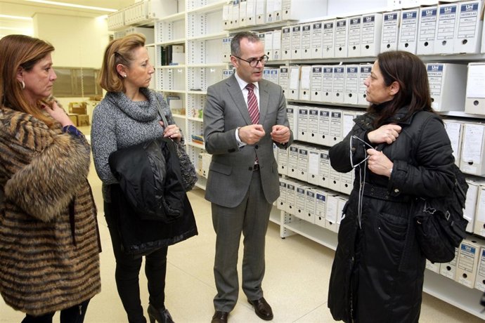 Jesús Vázquez con la familia de Sixto Seco en la Cidade da Cultura