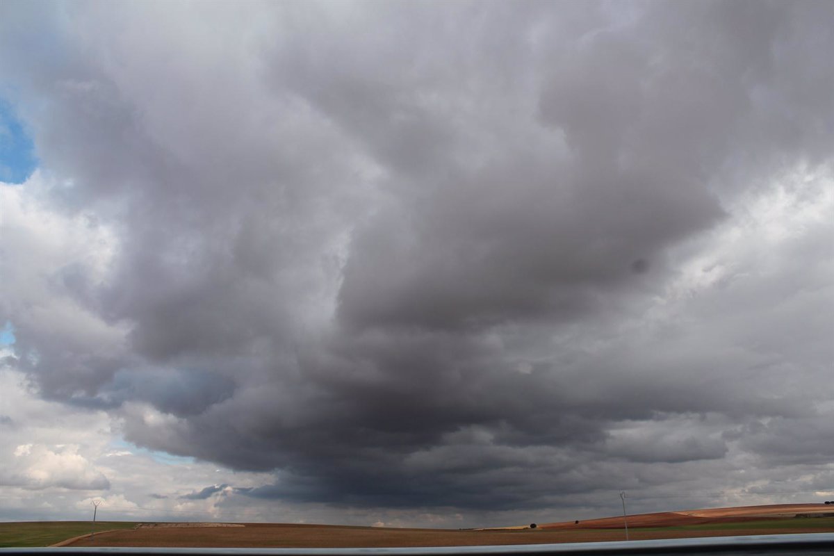 La Semana Comenzará Con Cielos Nublados Y Posibilidad De Lluvias