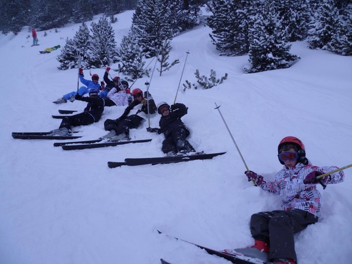 Escolares en las pistas de esquí de Grandvalira