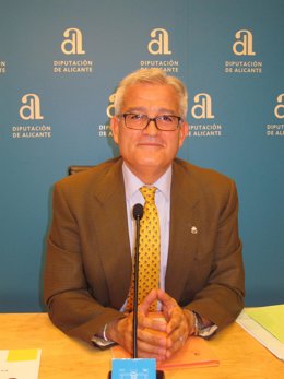 El Portavoz Del PP En La Diputación Y Alcalde De Crevillente, Cesar A. Asencio