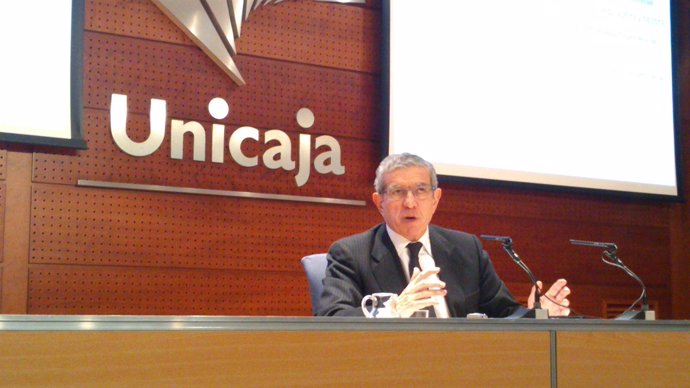 El presidente de Unicaja Banco, Braulio Medel