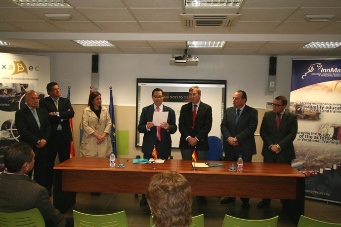 Firma del convenio sobre FP