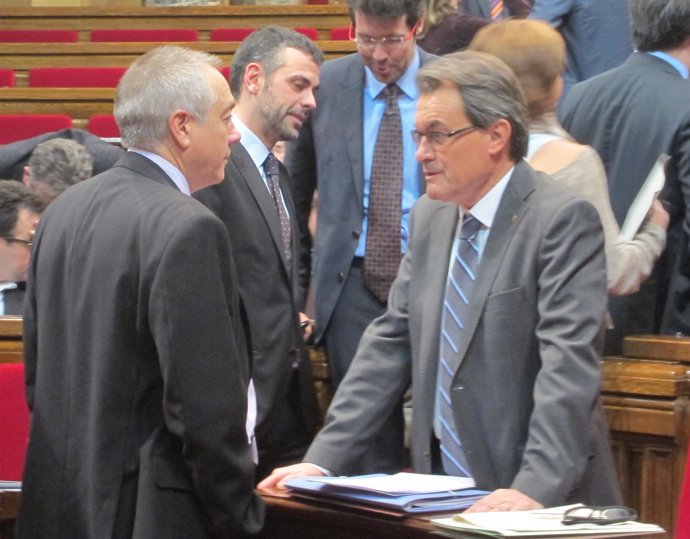 Pere Navarro y Artur Mas, en el Parlament