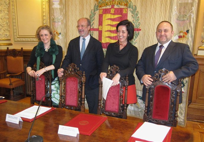 Presentación de los concursos organizados para la Feria del Libro de Valladolid