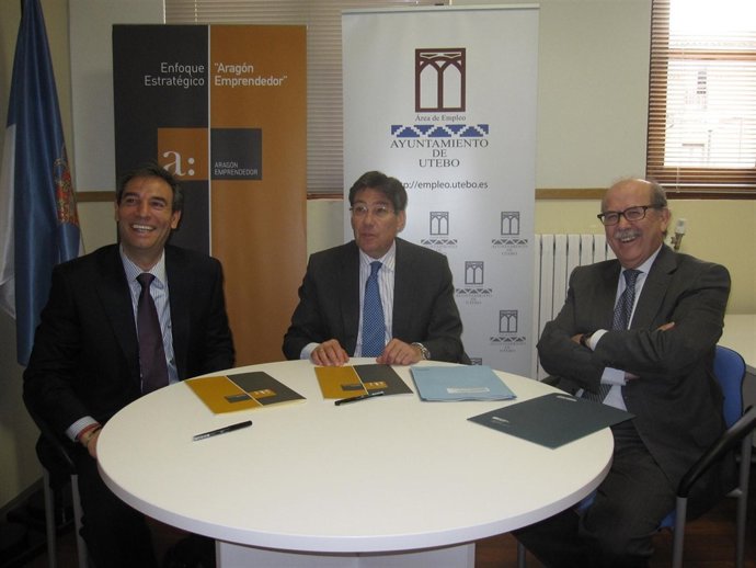 Firma de convenio en el Centro de Emprendedores de Utebo