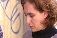 Colau denuncia la "campaña de descrédito" que sufre la PAH para "desviar la atención" de los desahuicios