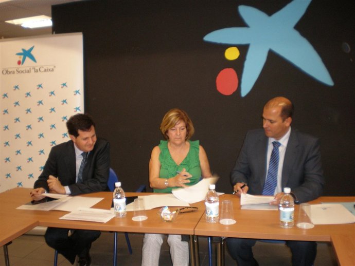 Acuerdo entre 'la Caixa' y Grupo Santana Cazorla