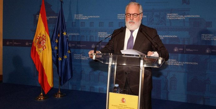 El ministro Miguel Arias Cañete en la presentación del libro de Lamo de Espinosa