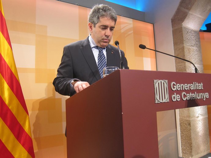 El conseller F.Homs, tras el Consell Executiu