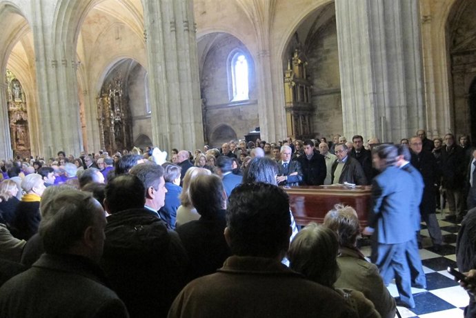 Funeral por Gerardo Herrero