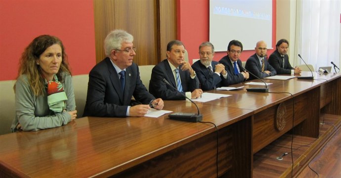 Hermida, Mateos, Sacristán y Murillo presentan la administración electrónica