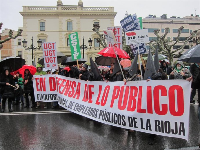 Protesta frente al Palacio del Gobierno regional