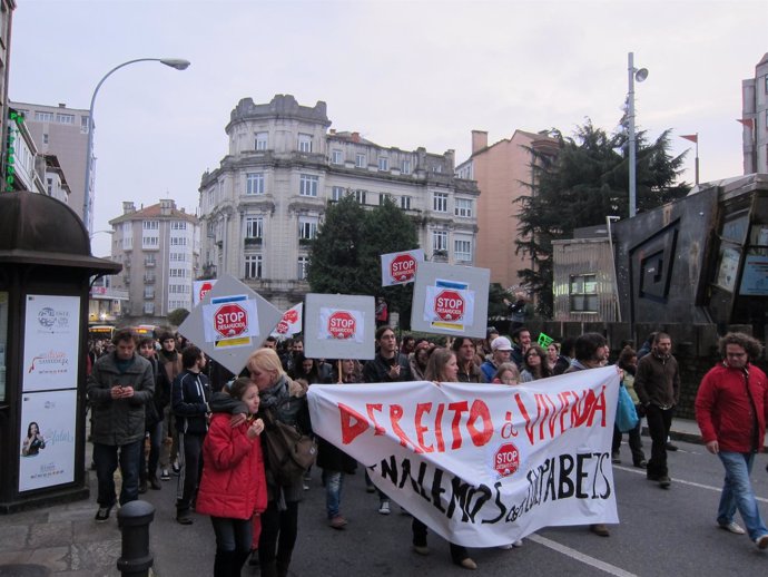 Manifestación de Stop Desahucios en Santiago