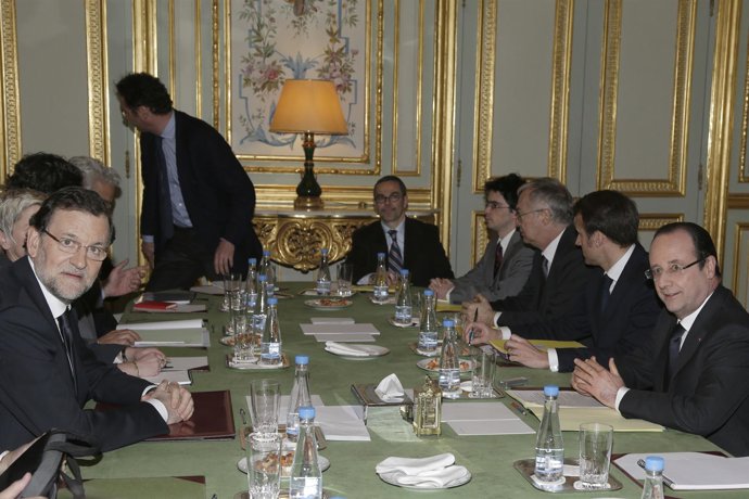 Rajoy se reúne con Hollande en París
