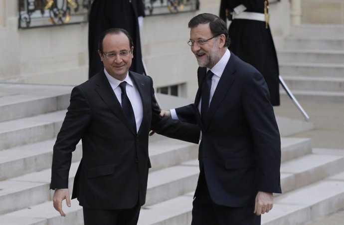 Hollande recibe a Rajoy en el Palacio del Elíseo