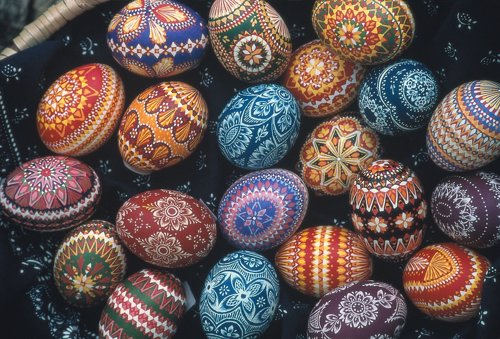 Huevos de Pascua bordados
