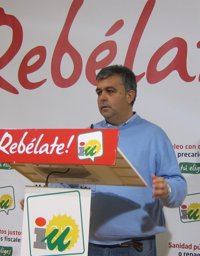 Cárdenas (IU) considera que Maíllo tiene "toda la solvencia" para poder situarse al frente de la organización