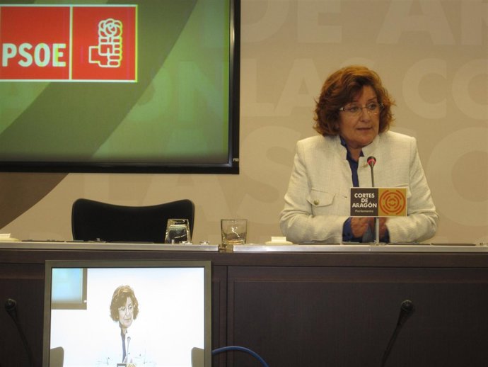 La portavoz socialista de Servicios Sociales, Mariví Broto.