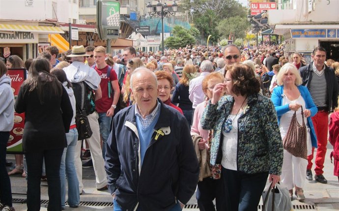 Imagen de Turistas en Torremolinos (Málaga)