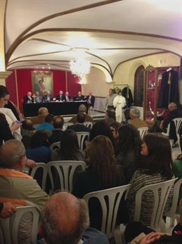 Subasta de los personajes de una procesión de Almogía