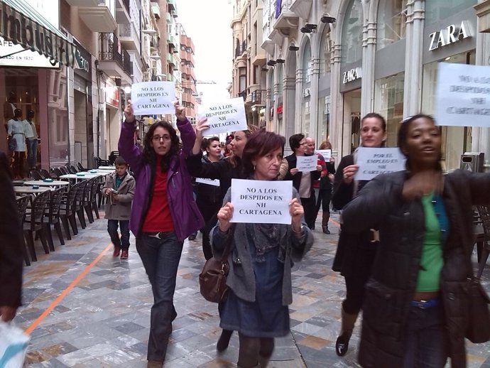 Rechazo de la plantilla de NH Hoteles España a los despidos y recortes 