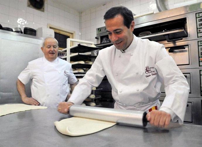 Victoria visita una pastelería