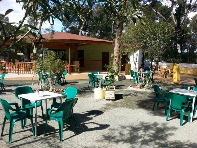 Remodelación integral del kiosco-bar del área recreativa La Balsa Redonda 