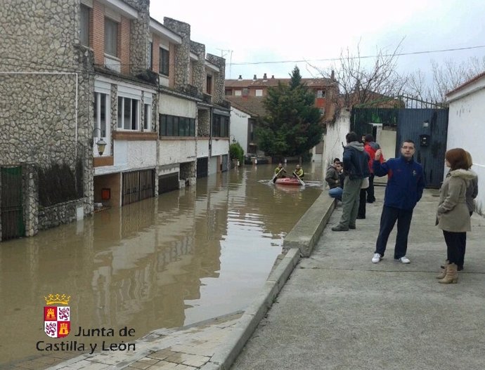 Desbordamiento del Cega en Viana (Valladolid)