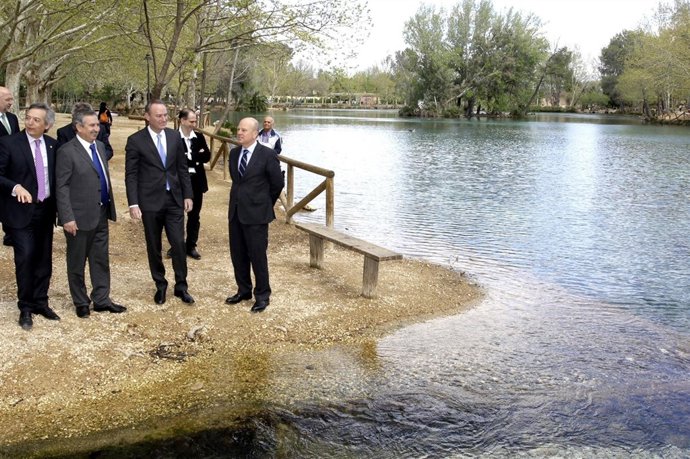 Fabra y Buch en la presentación de la Guía Temps 2013 en Anna.