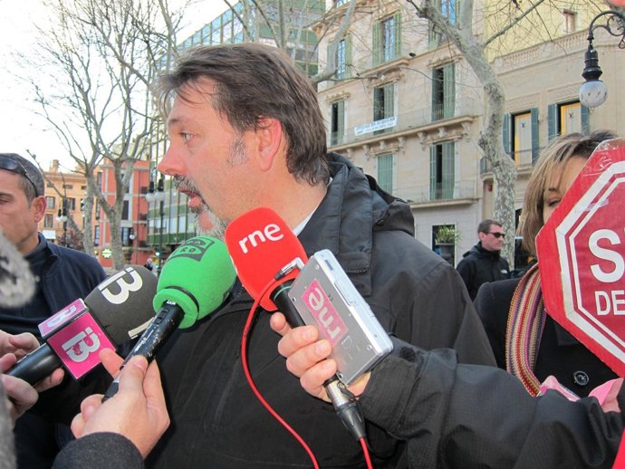 Eduardo Vila, letrado PAH Mallorca