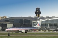 El juez de quiebras autoriza la fusión de American Airlines y US Airways
