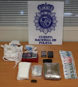 Material intervenido en La Cistérniga a los dos detenidos.