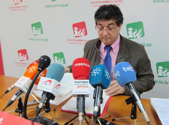 Diego Valderas, hoy ante los medios