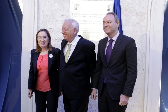 Ana Pastor, José Manuel García Margallo, y Alberto Fabra