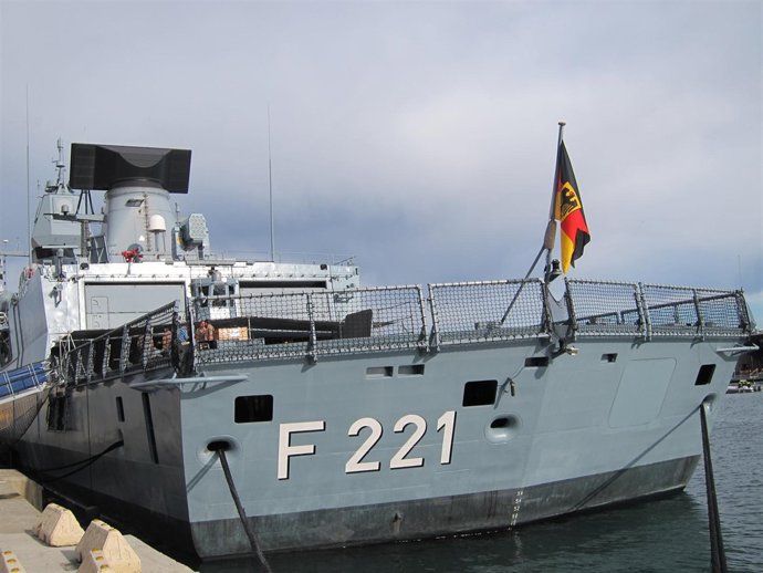 La fragata Hessen de la OTAN recala en Barcelona