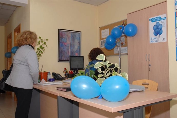 Imagen de globo azul por el día del autismo