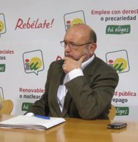 García (IU) espera una "aportación interesante" de Griñán en su comparecencia, que "respeta estrictamente" el reglamento