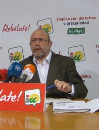 García (IU) no ve "nada especialmente llamativo" en que Valderas no se descarte como posible candidato a la Junta