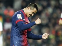 Vilanova sorprende con Alexis Sánchez de titular