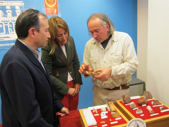 Hallazgos En La Cueva De El Conejar De Cáceres
