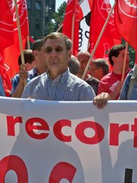 Casado (UGT) cree que el lehendakari "se equivoca" al no acudir a la inauguración de la nueva planta de Petronor