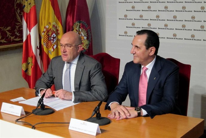 Carnero y Rolando durante la presentación del convenio InnoCámaras